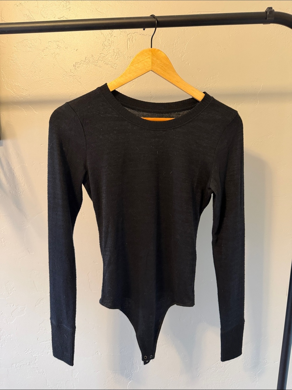 Abercrombie & Fitch Black Long-Sleeve Crewneck Bodysuit